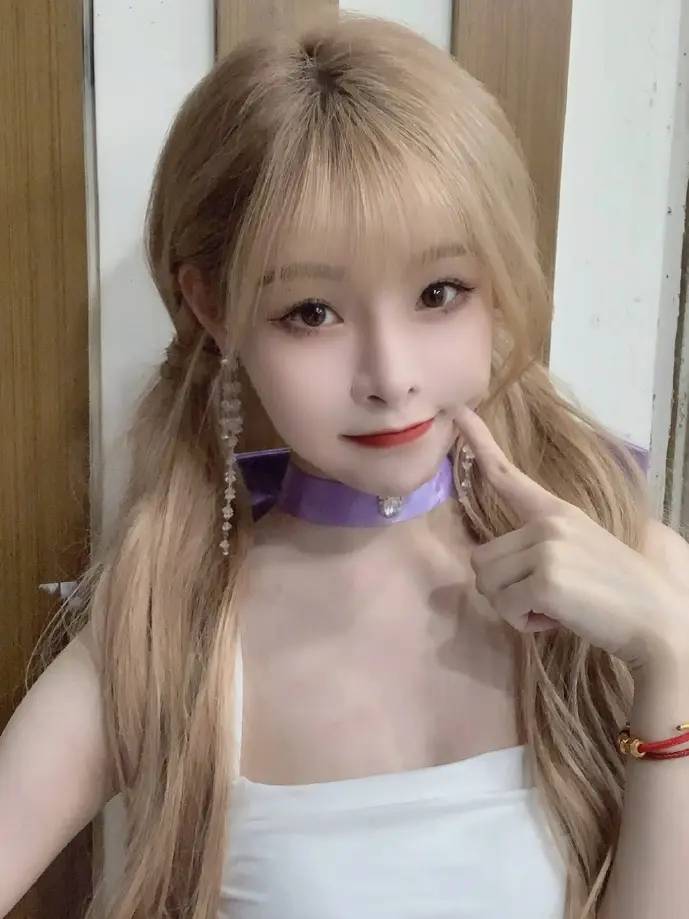 妈妈模拟器游戏界面